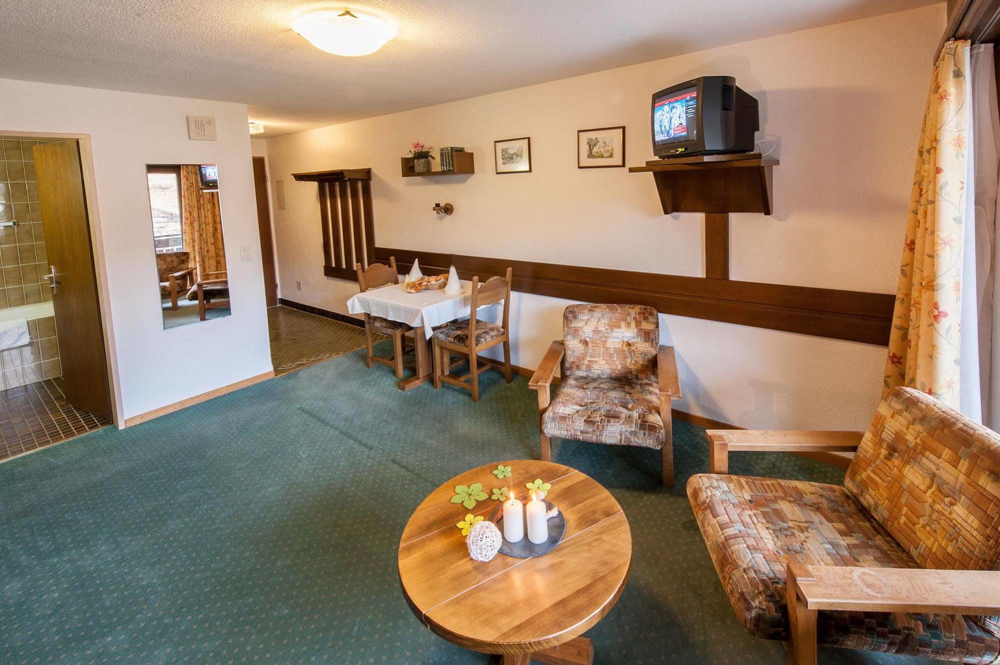 Appartements Zermatt Paradies מראה חיצוני תמונה