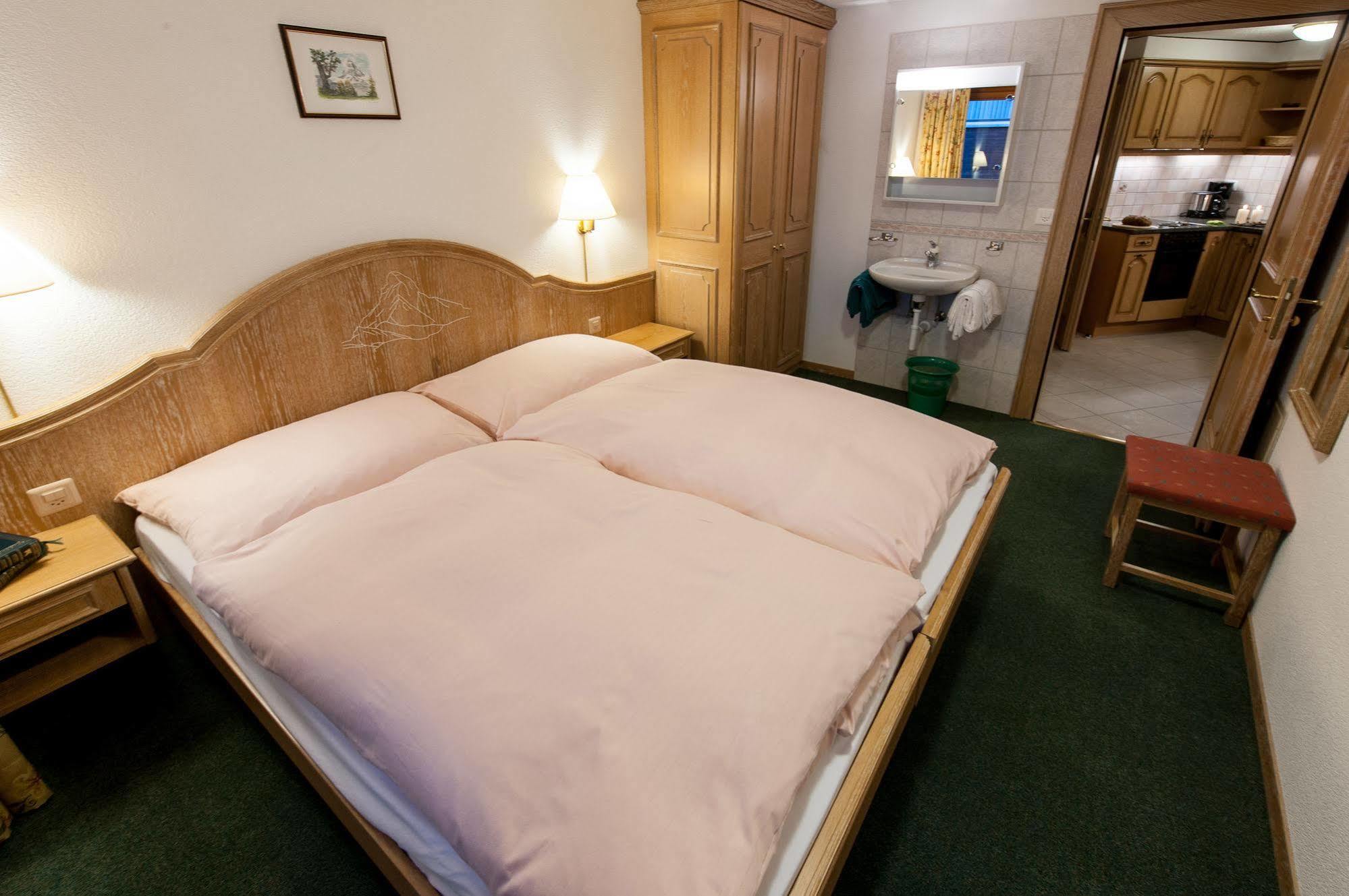 Appartements Zermatt Paradies מראה חיצוני תמונה